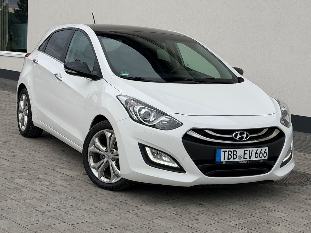 Hyundai i30 II 1.6 CRDi Fifa World Cup Edition 2014