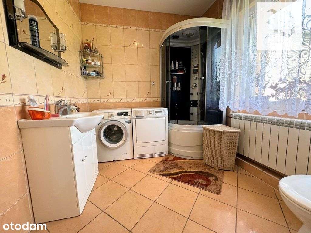 Dom z dużą działką, fotowoltaiką i pompą ciepła-10