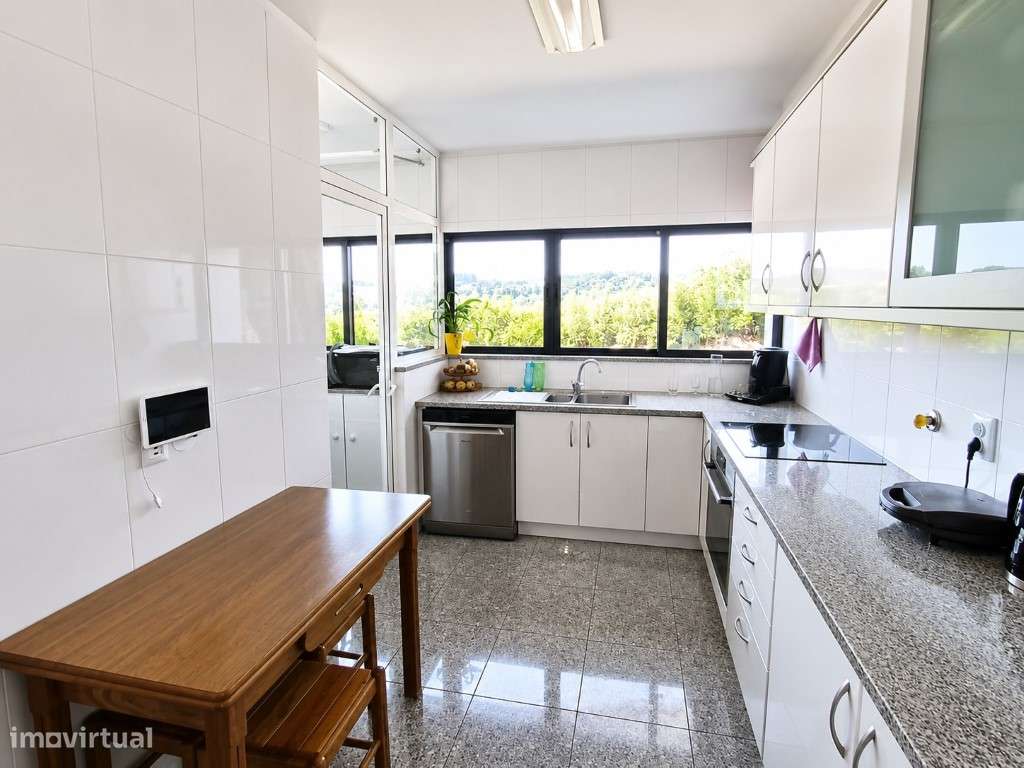 Apartamento T3 Moderno em Moreira da Maia-4