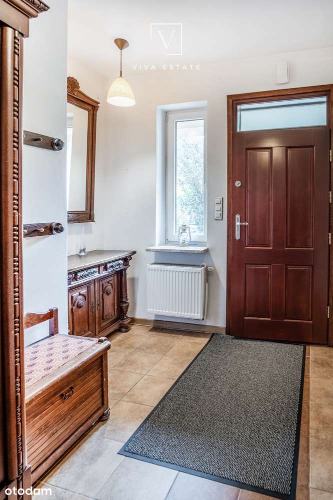 Rodzinny dom w otoczeniu zieleni-16