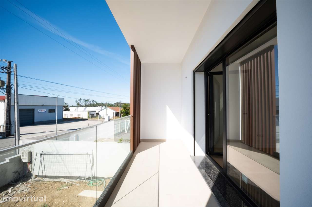 Moradia T4 NOVA em Maceira, Leiria-37