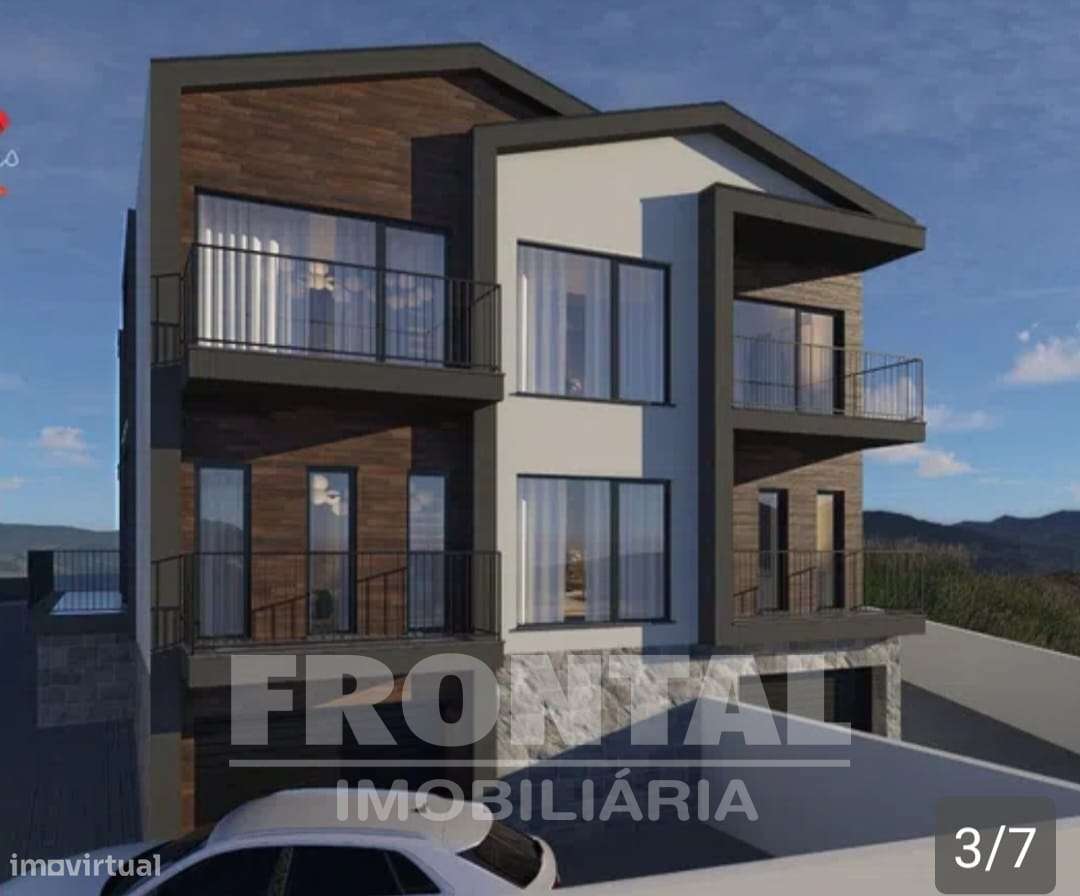 Moradia T4 Geminada - 300 m2 | Centro De Mirandela, Bragança - Grande imagem: 5/14