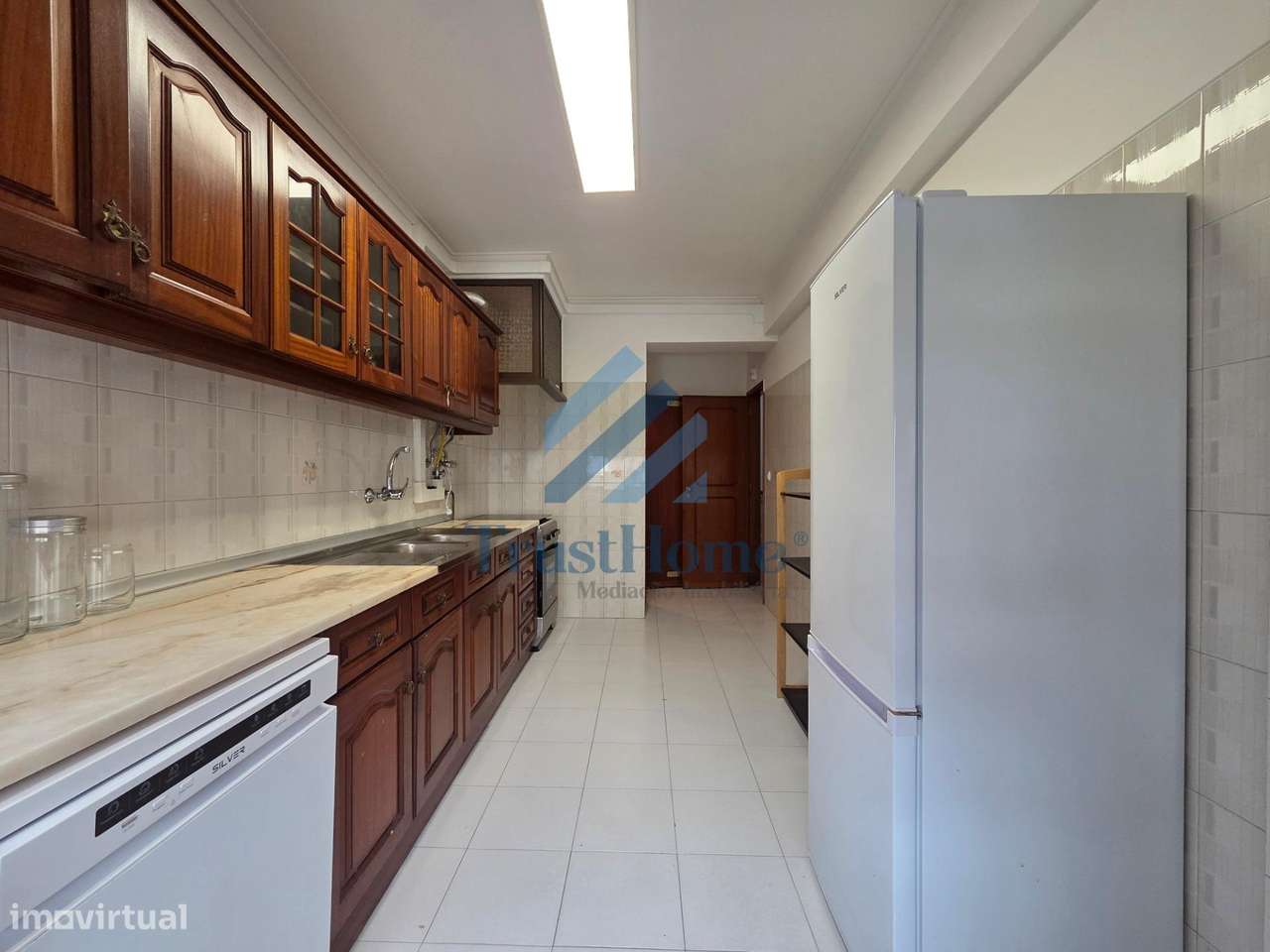 Apartamento T1+1 com áreas em Fonte das Eiras, perto do Lidl-5