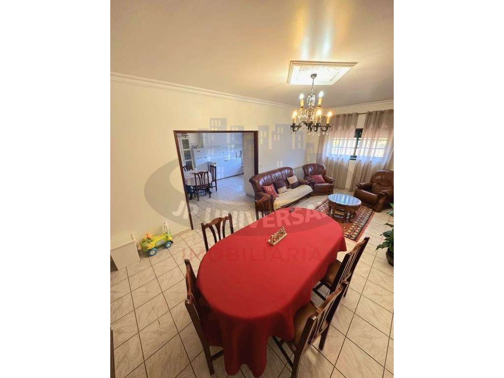 MORADIA T6 VENDA COM ESPAÇO COMERCIAL E RESIDENCIAL , A 10 MINUTOS ...-15