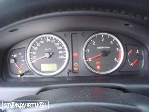 Nissan Almera 2.2 DCi 2004 para peças - 12