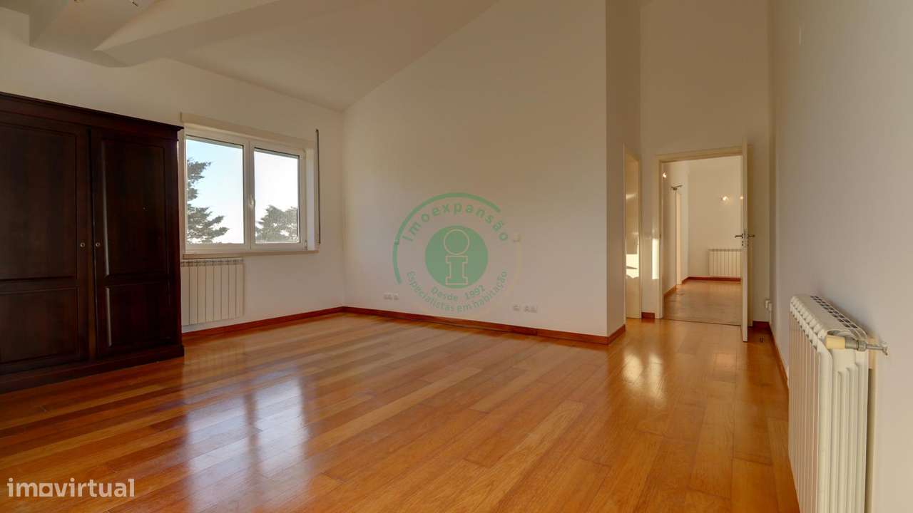 Moradia T4 com Piscina e Vista Mar-22