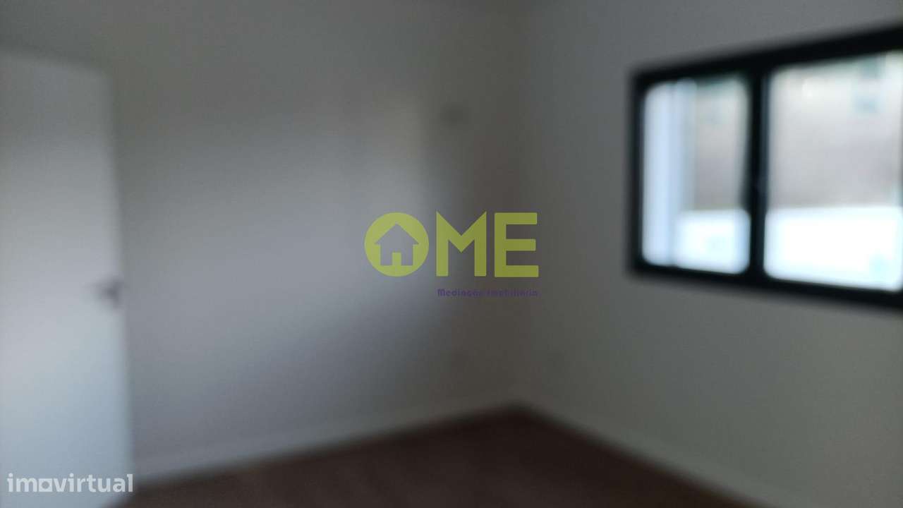 Moradia Térrea Moderna T3!-16