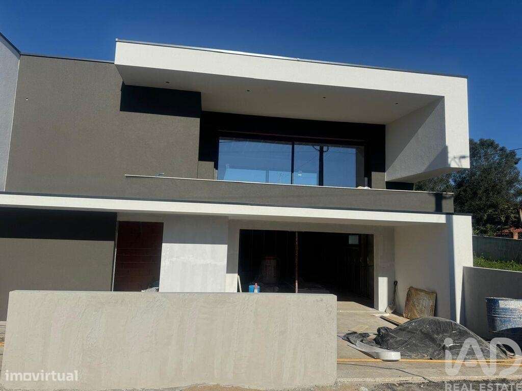 Casa / Villa T3 em Lanheses de 185,00 m2 - Grande imagem: 2/11
