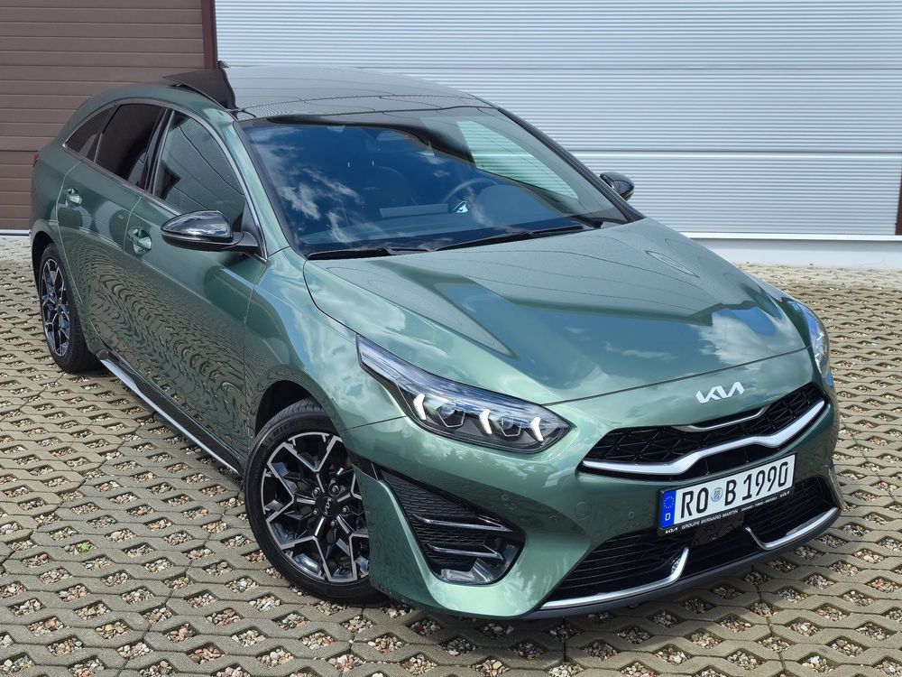 Kia Ceed 1.5 T-GDI GT Line DCT 2024