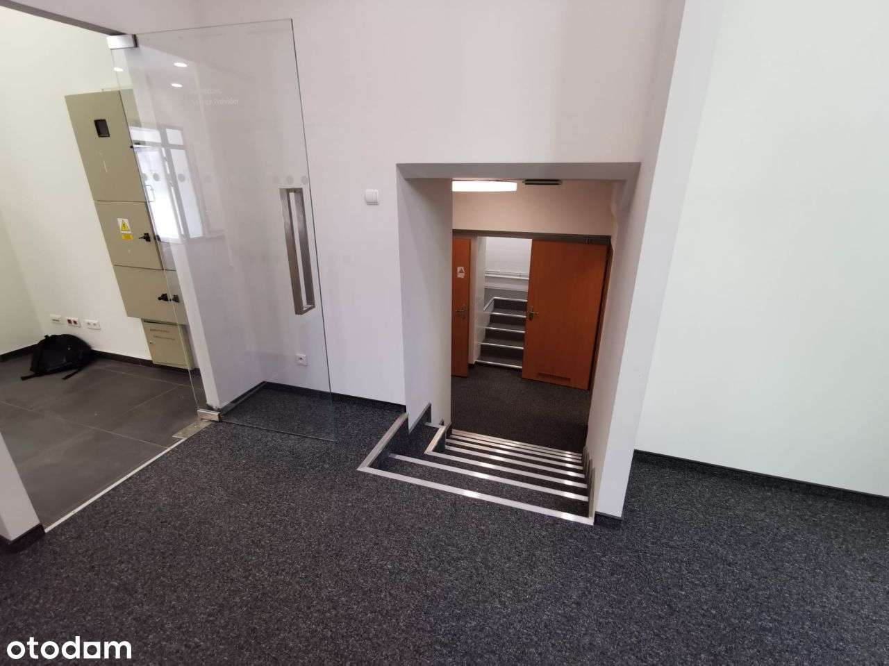 Parter - Dwa lokale handlowo-usługowe w centrum-14