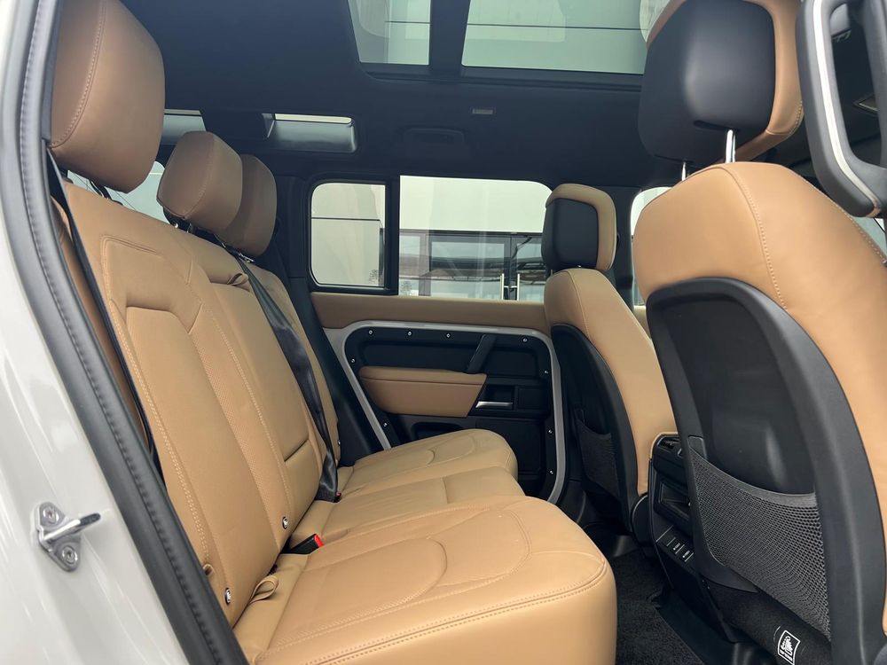 Land-Rover Defender 3.0 D350 MHEV X Dynamic Hse 350 KM — zdjęcie 4