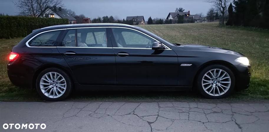 BMW Seria 5 520d Luxury Line - 33