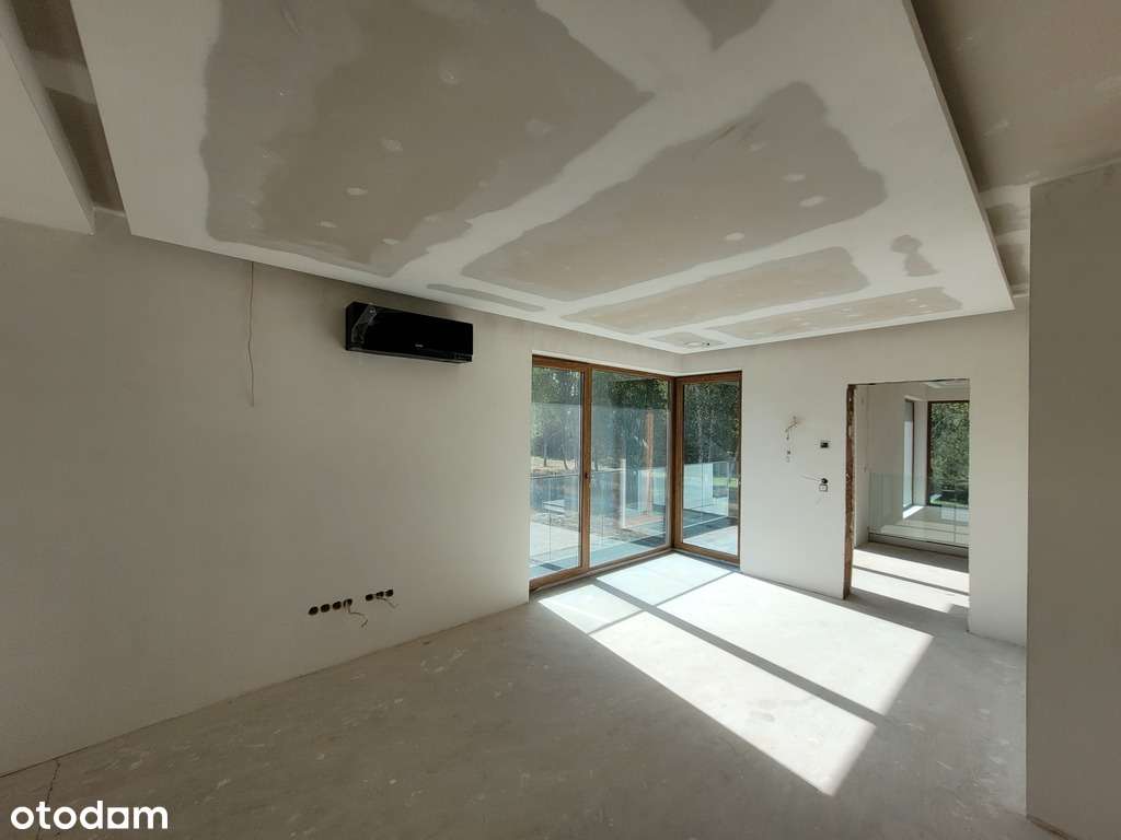 Nowoczesna Elegancja i Przestrzeń: Dom "Riwiera 3"-13