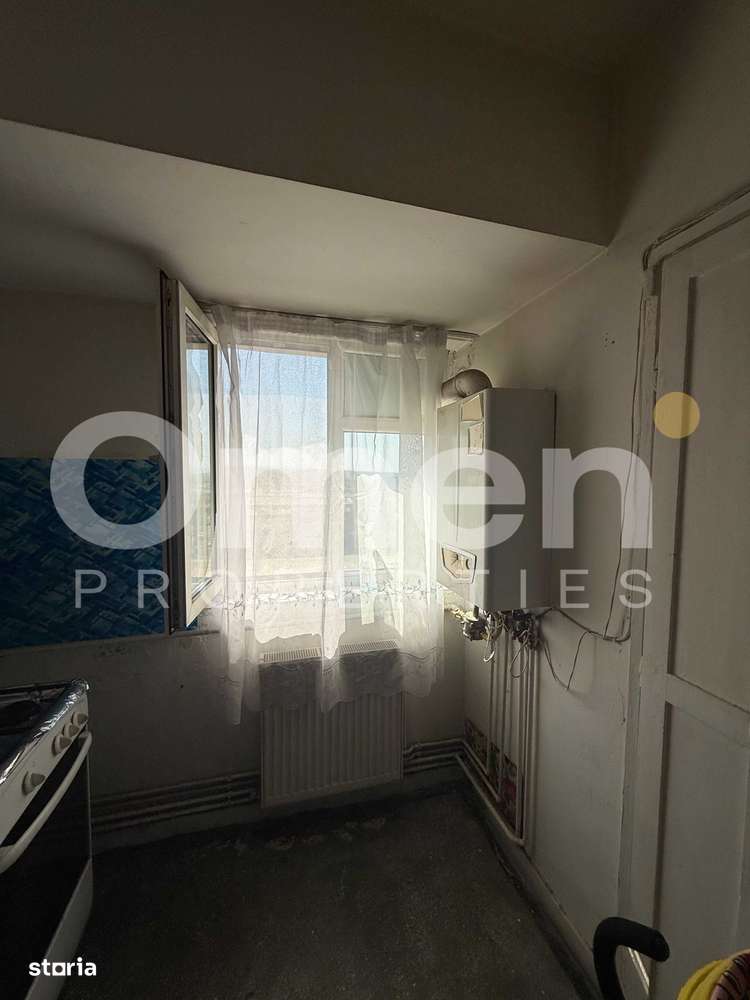 Apartament spatios, complet renovabil, zona Granicerilor-5