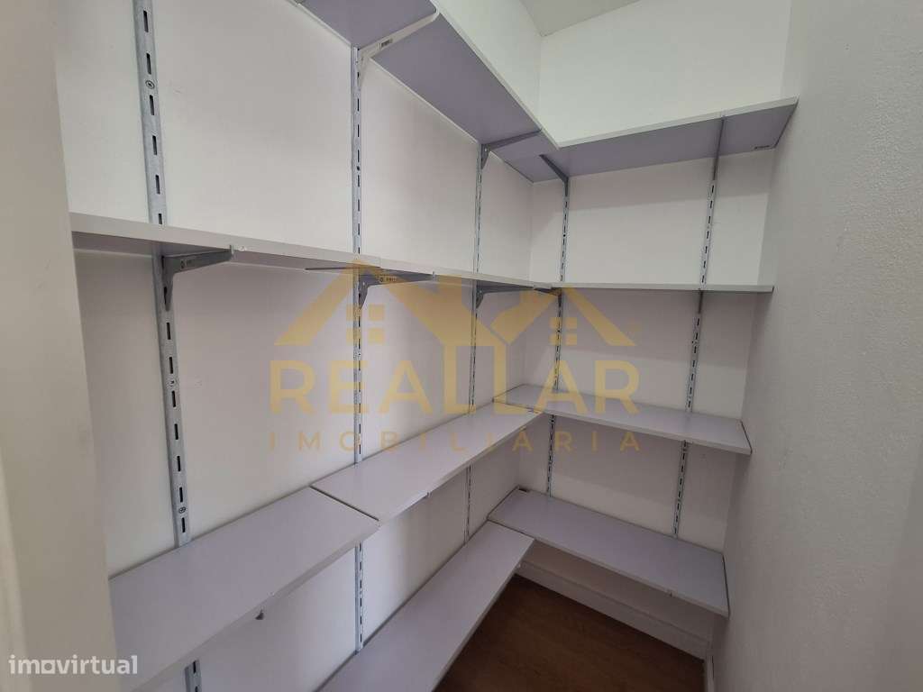 Apartamento T3 no Centro da Póvoa de Varzim - Grande imagem: 4/27