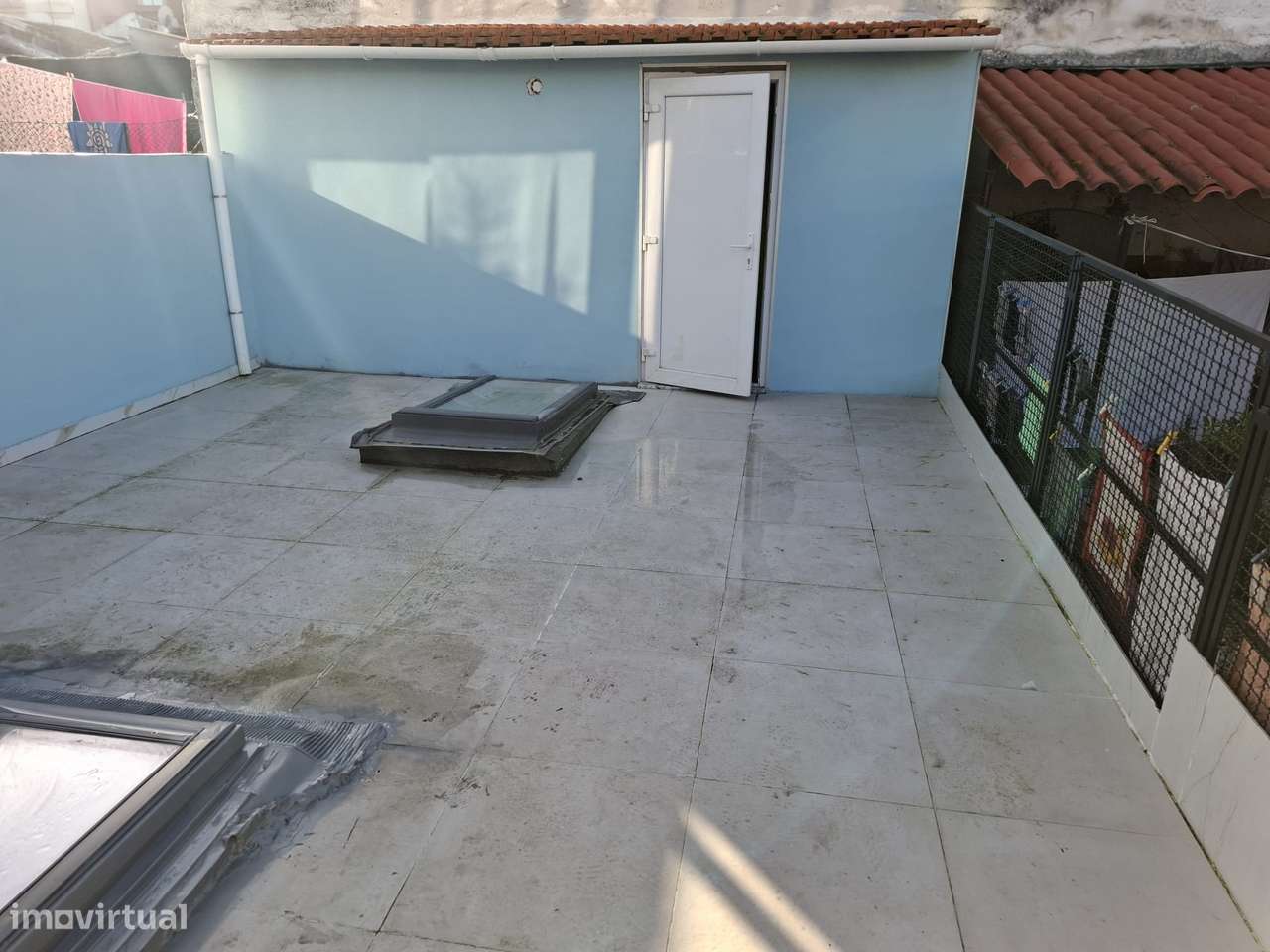 Moradia T4+1 Renovada | Terraço 50m² | Junto ao Dragão-10