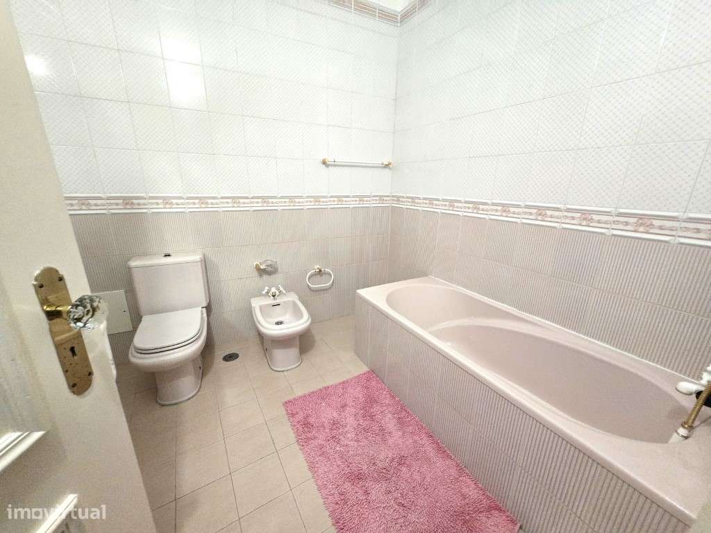 Excelente Moradia T6 com Quintal e Garagem - Próxima de Alter do Ch...-36