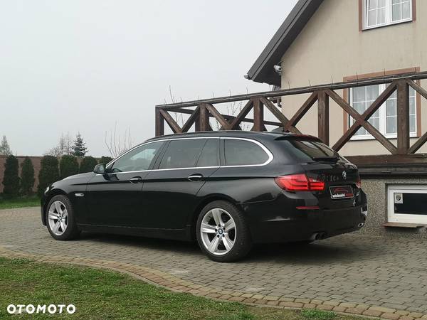 BMW Seria 5 520d Touring Luxury Line - 4