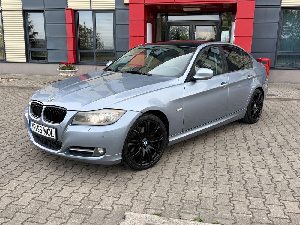 BMW 3 Series 2011