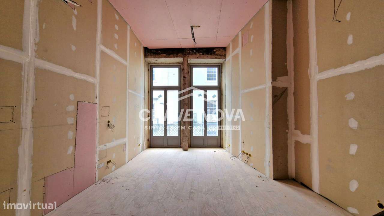 Prédio na Ribeira Para Empreendimento Turístico, Porto - Grande imagem: 4/25
