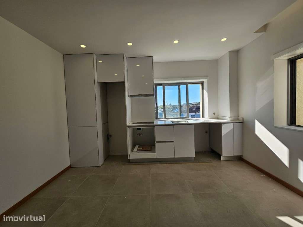 Apartamento T3 Totalmente Renovado - Centro de Braga-2