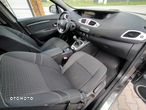 Renault Scenic 1.6 16V 110 Dynamique - 22