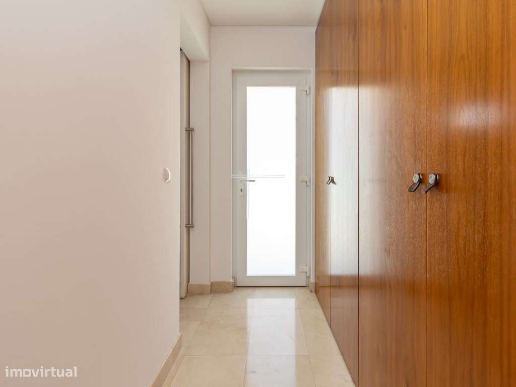 Moradia térrea com piscina salgada aquecida - Marisol-24