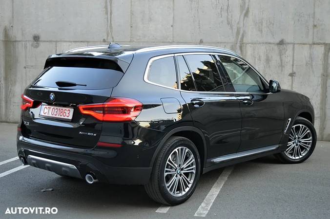 BMW X3 xDrive20d AT Luxury Line - 4