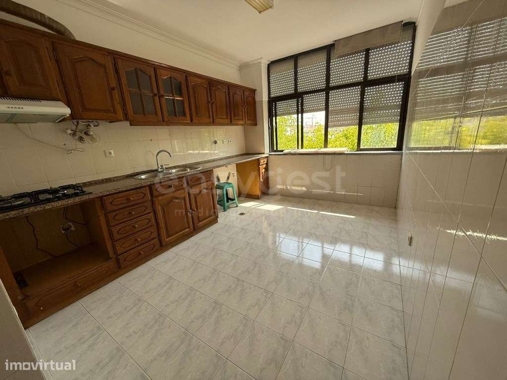Apartamento T3 com ótimas áreas em Castelo Branco - Grande imagem: 5/26