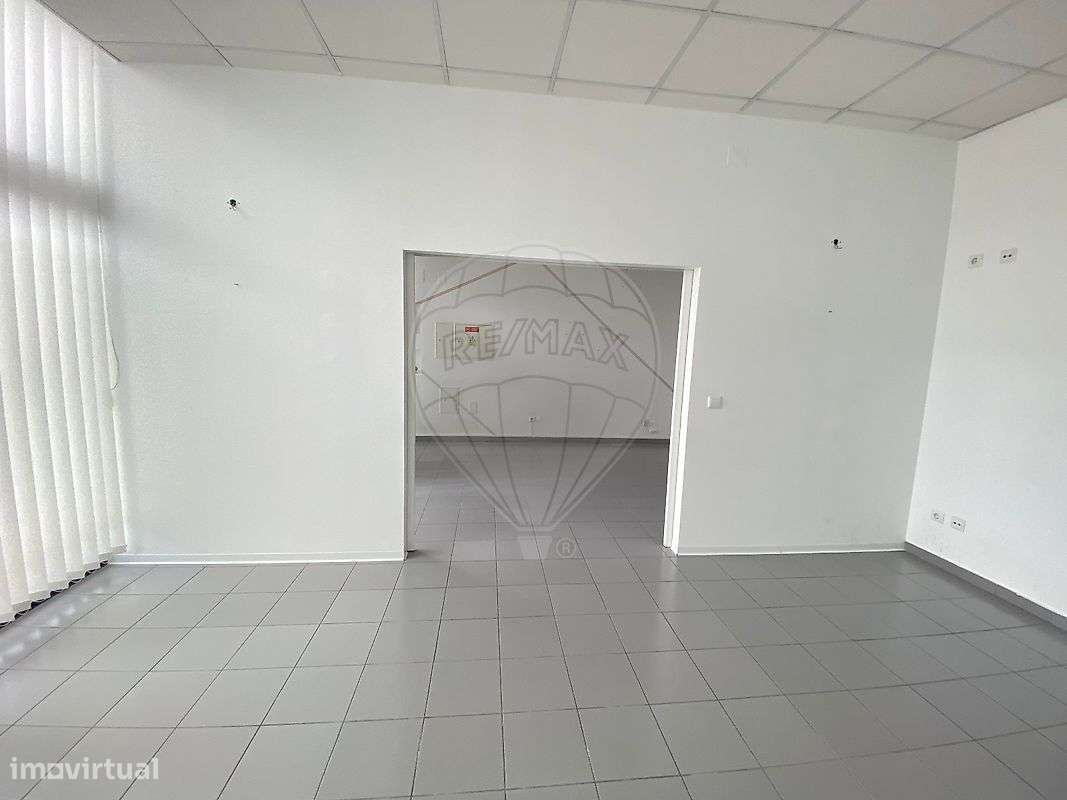 Loja  para arrendamento - Grande imagem: 5/9