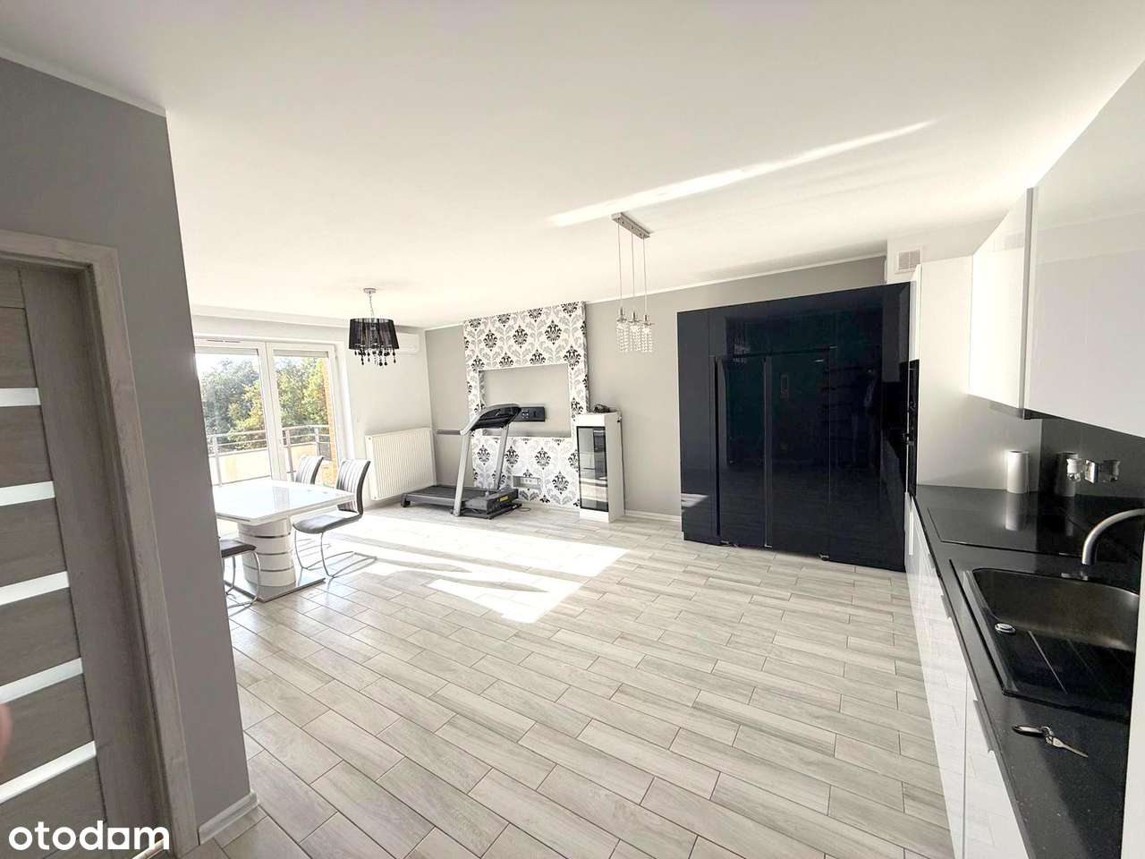 Duże i dwustronne • 4 pokoje • Przy terenach zielonych-1