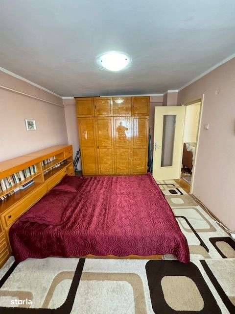 Apartament 3 camere de vanzare, ULTRACENTRAL,  str. Marasesti,  Bacau-13