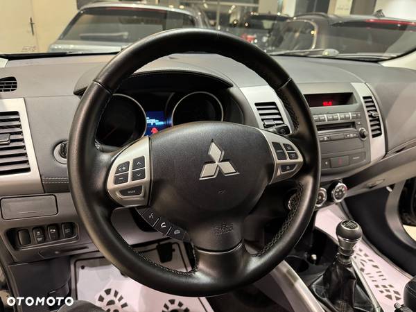 Mitsubishi Outlander 2.2 DI-D ClearTec 2WD XTRA - 24