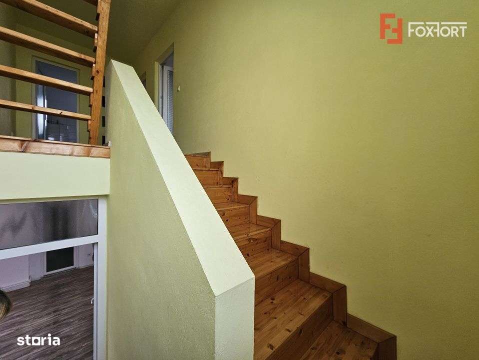 Casa individuala cu 7 camere, spatioasa in Sofronea-13