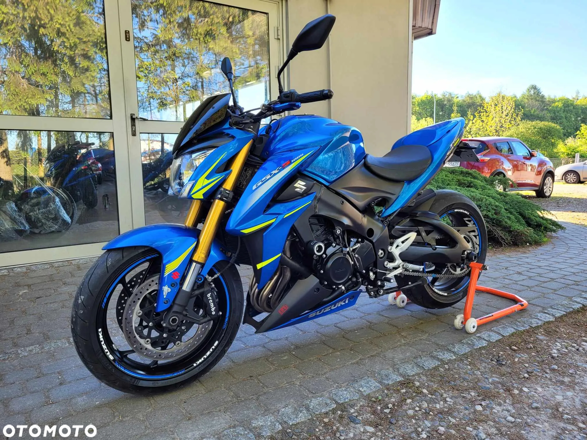 Suzuki GSX 1000 - 4