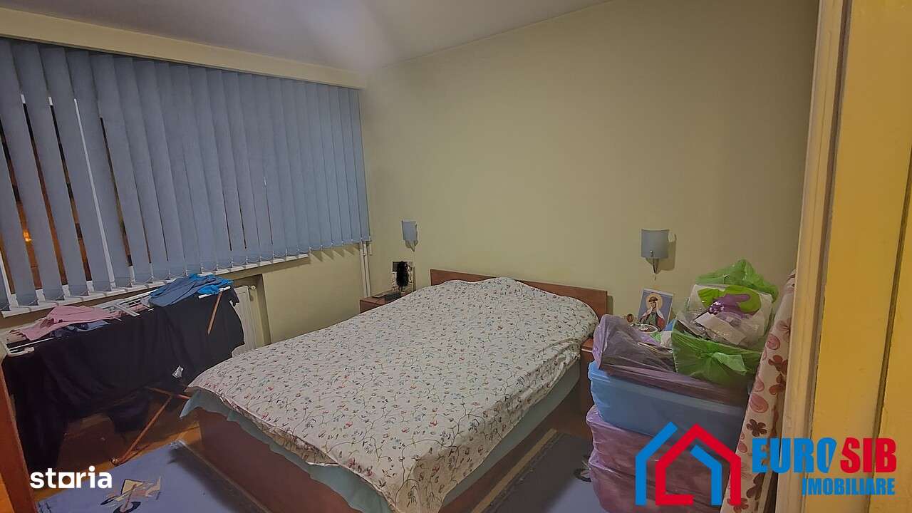 Apartament 3 camere decomandate si pivnita in Sibiu V Aaron-2