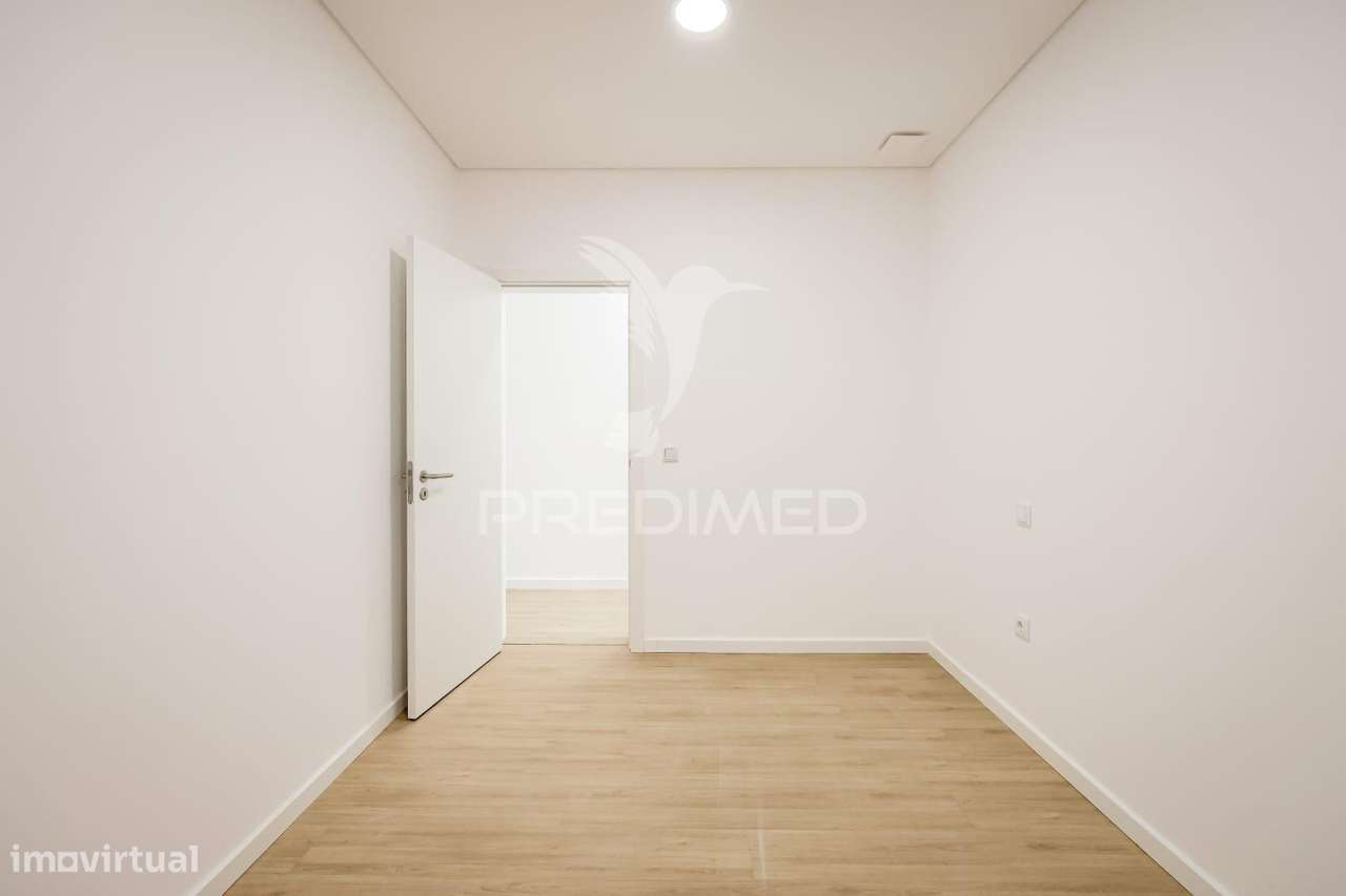 Prédio Remodelado no Centro Histórico de Ílhavo - Grande imagem: 4/36