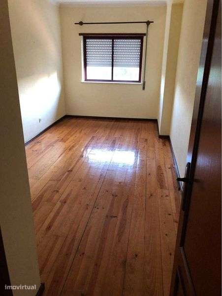 Vendo T3 com Garagem e varandas - Grande imagem: 5/6