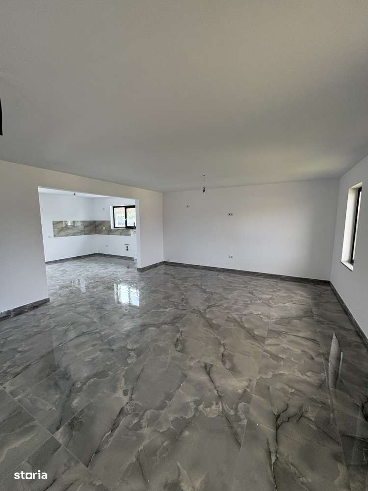 Vand Casa noua in Cordun-1