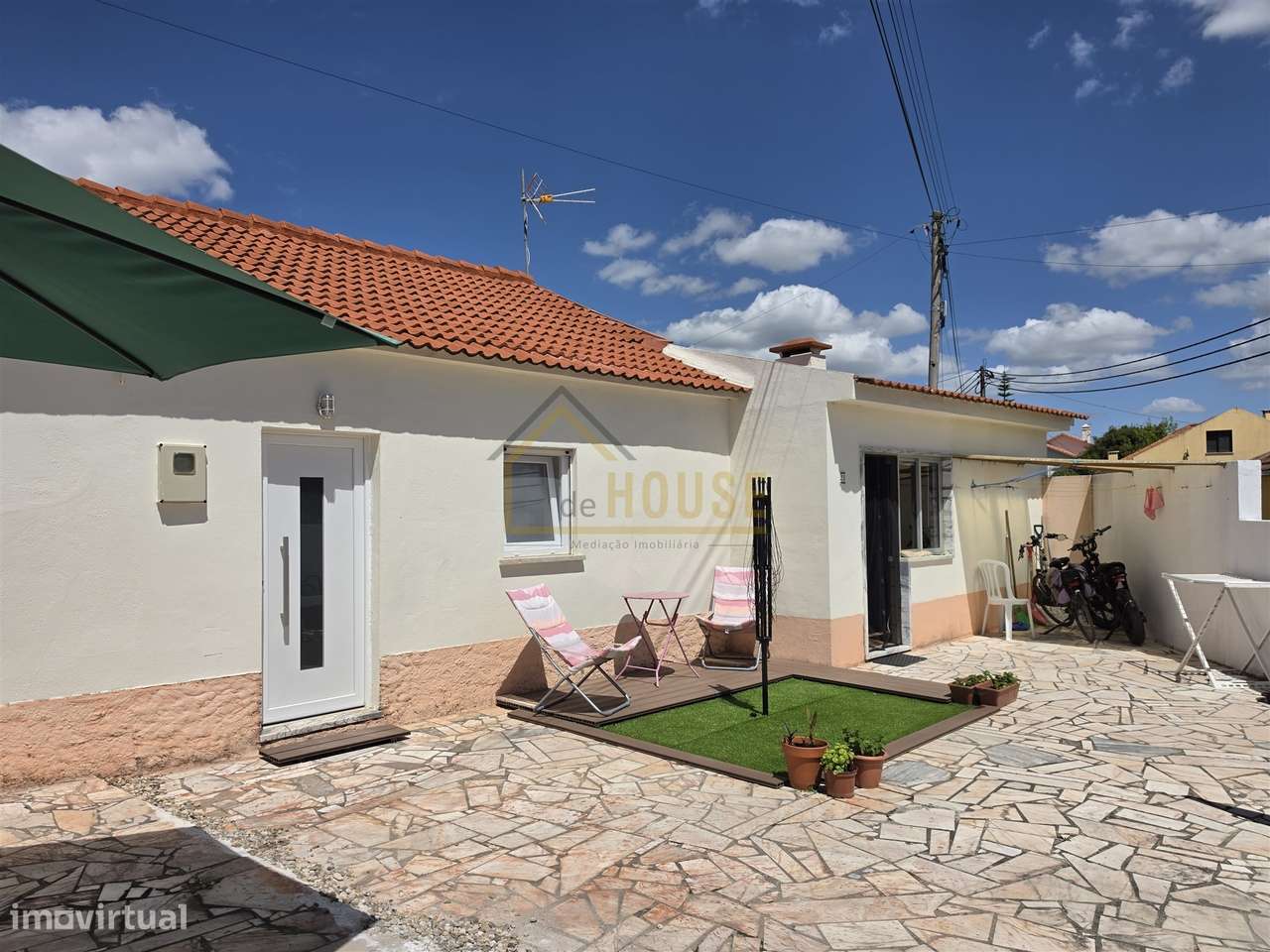 Moradia Térrea T3+1 com Espaço Exterior-18