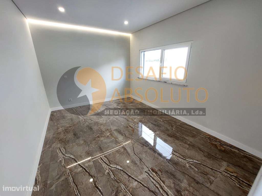 NOVA Moradia Isolada T5 c/ Piscina e Garagem - Azeitão-9