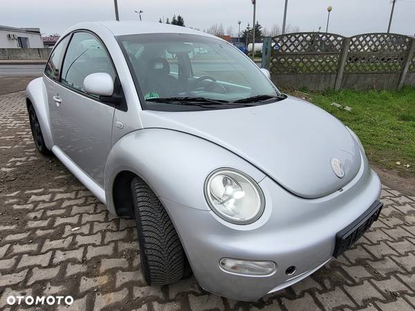 Volkswagen New Beetle 2.0 - 22