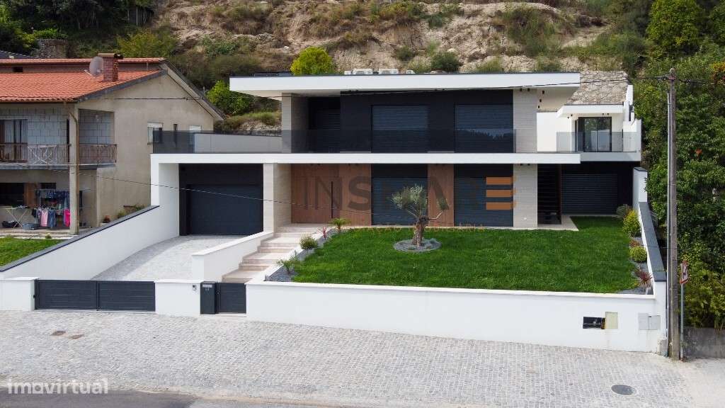 Moradia Individual T4 - Nevogilde - Vila Verde - Braga-42