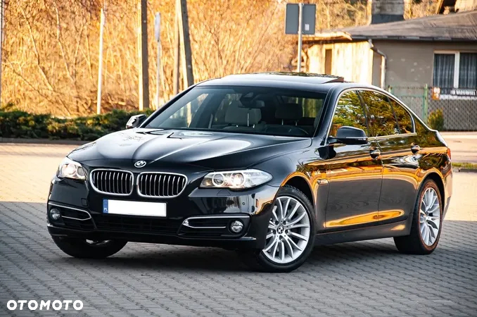 BMW Seria 5 525d xDrive Luxury Line - 9