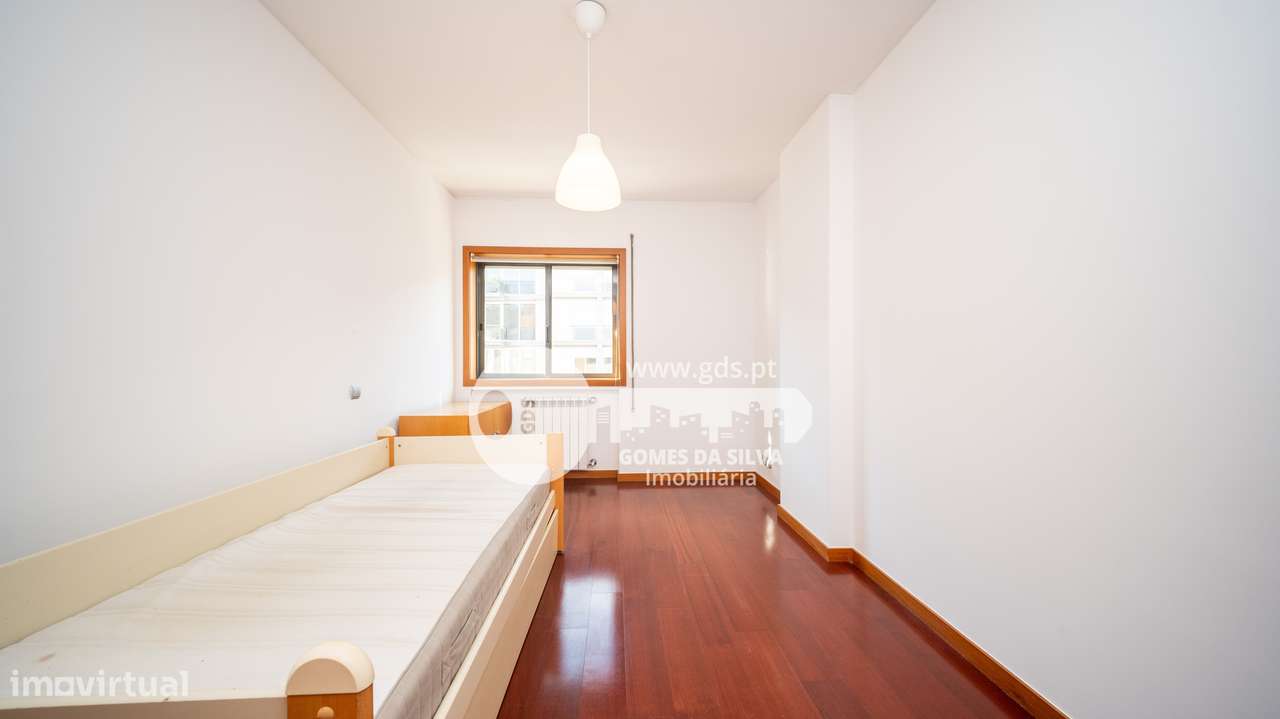 Apartamento T3 com Garagem – Rua José António Cruz, Braga (S. Vítor)-30