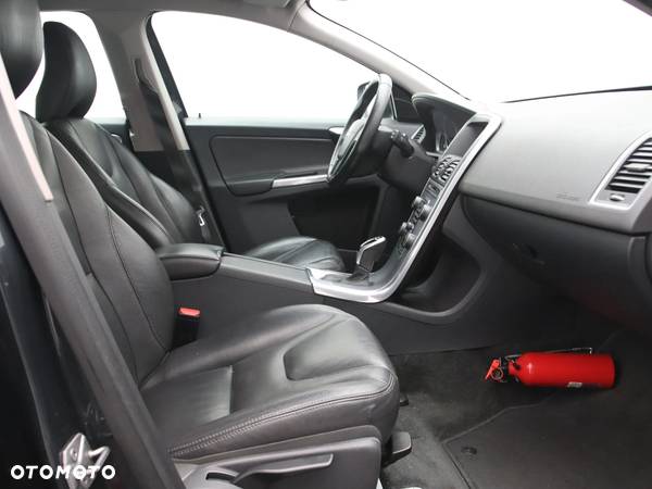 Volvo XC 60 D3 Geartronic Kinetic - 13