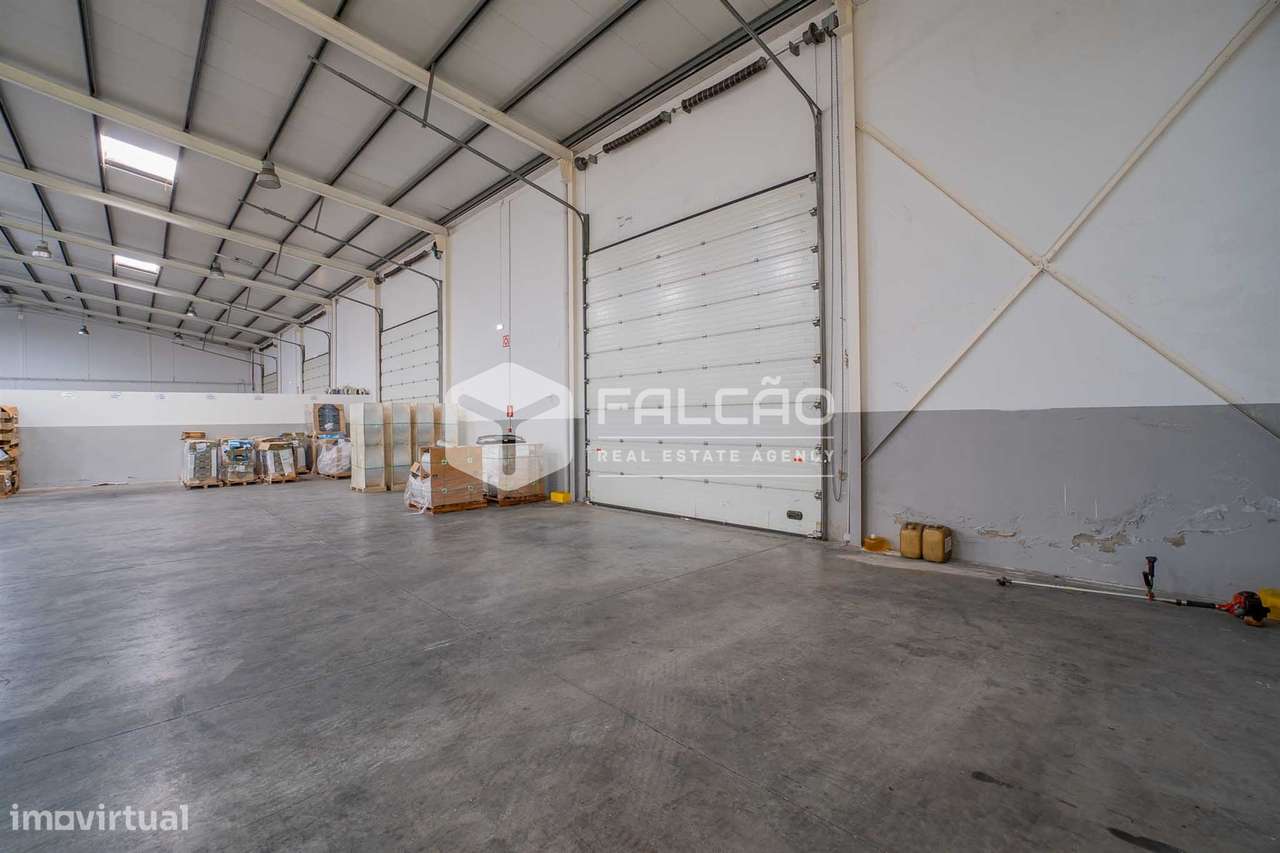 Armazém  Venda em Romeira e Várzea,Santarém-37