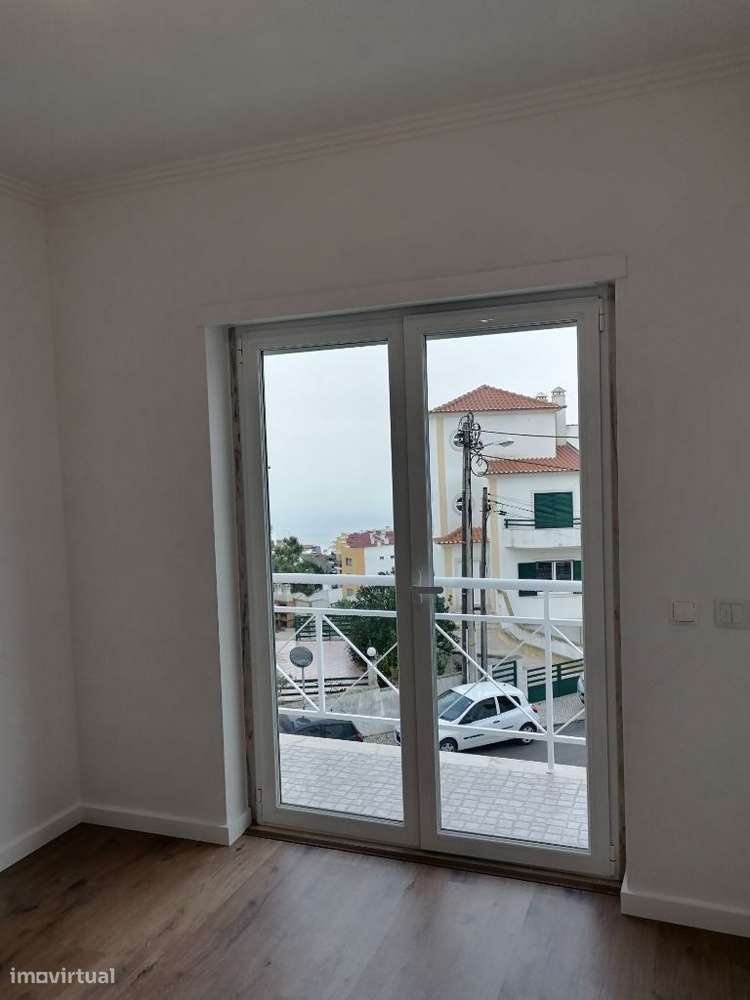 Moradia T3+1 Ericeira, Vista Mar, Remodelada, Como Nova, A Estrear.-37