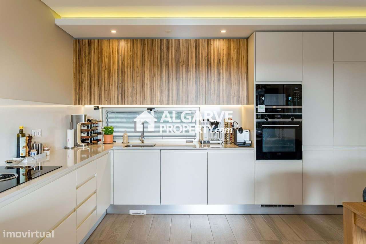 Excelente T2 Moderno com amplo terraço perto da Praia — Quarteira, Alg - Grande imagem: 3/30