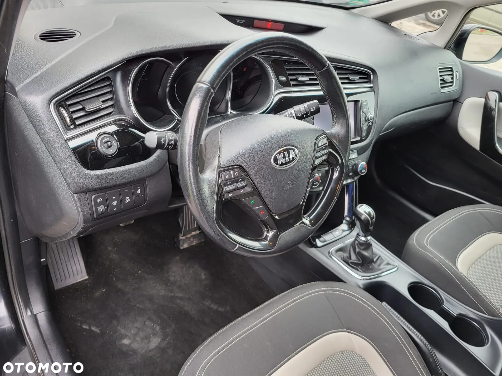 Kia Ceed SW 1.6 CRDi Platinum Edition - 8